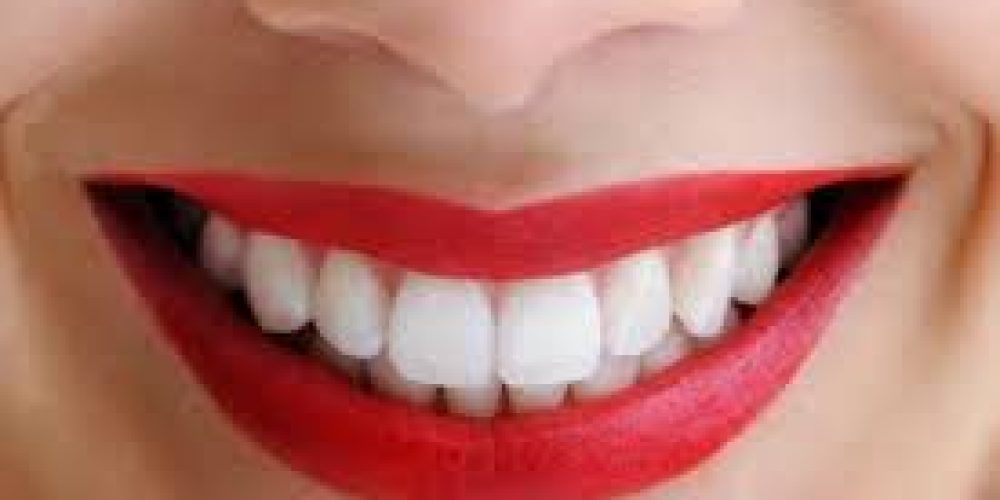 ¿ Quieres mantener una bonita sonrisa ? Clínica dental Dr. David Martinez